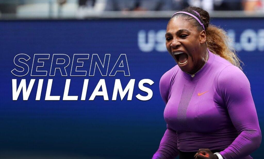 Młoda Serena Williams z siostrą Venus trenujące tenis na korcie w Compton, Kalifornia.
