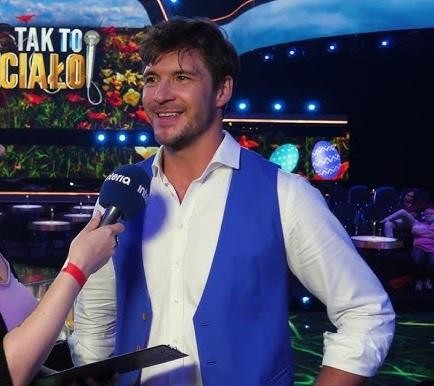 Dom Mikołaja Roznerskiego na wsi, blisko Warszawy.